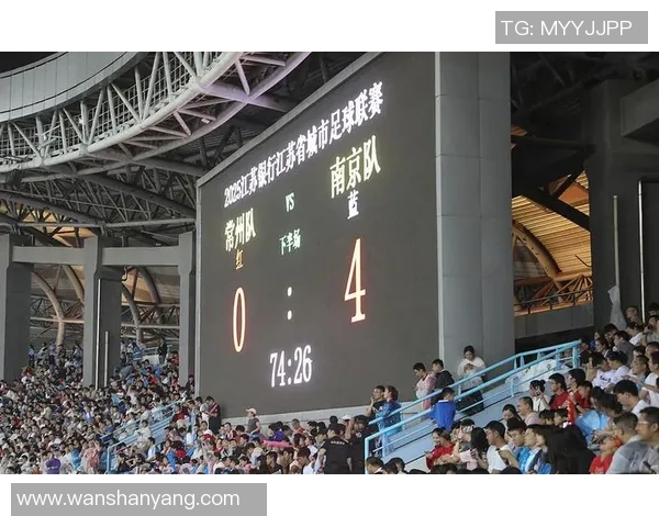 南京足球队以92分领跑全国锦标赛积分榜展现强劲实力